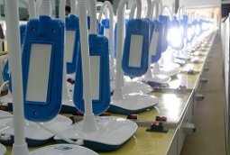 6 điều cần biết khi mua đèn bàn học